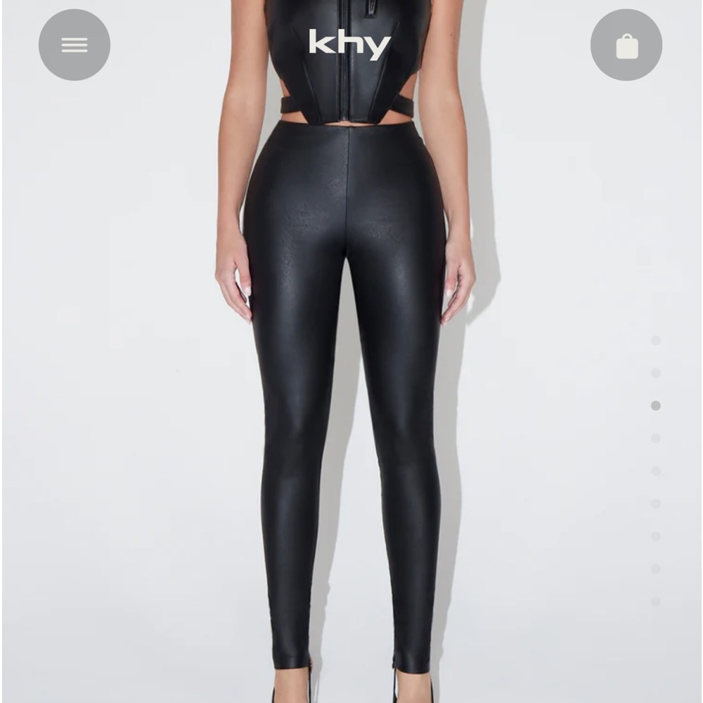 Authentic NWT sold out KHY faux leather legging in size 3x